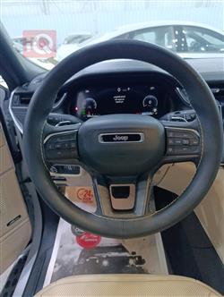 جیپ گراند شیرۆکی